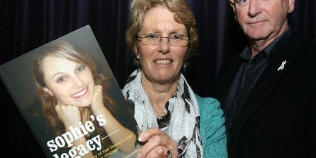 EDUCATION: Lesley Elliott and Bill O'Brien travel the country raising awareness of domestic violence. PHOTO: SUPPLIED