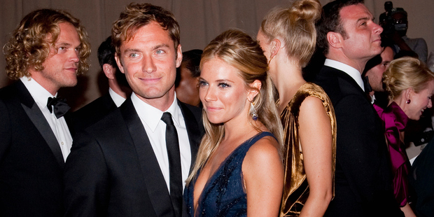 Jude Law and Sienna Miller. Photo / Getty Images