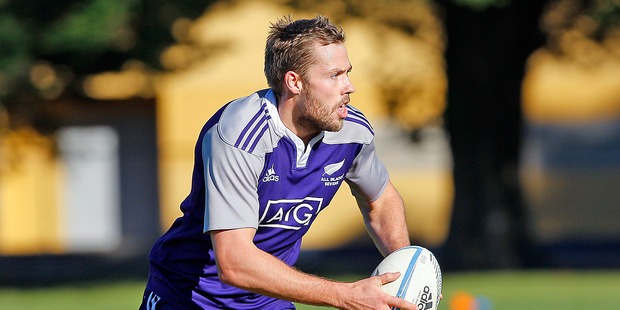 A Tim Mikkelson try saw the scores level at 7-7 at halftime. Photo / Andrew Warner