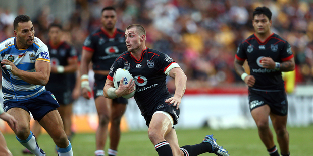 Kieran Foran finds space. Photosport