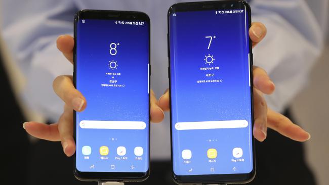 Samsung Galaxy S8 and S8+ smartphones side-by-side. Photo/AP