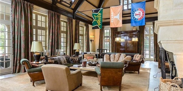The Crespi Hicks estate was once owned by Tom Hicks, a former owner of local sports teams like the Texas Rangers and Dallas Stars. Photo / Zillow.com