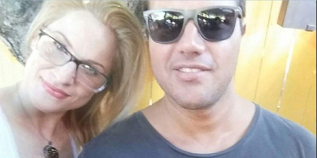 Gable Tostee with his former girlfriend Lizzi Evans, who supported him through his trial but reportedly dumped him in December 2016. Photo / Daily Mail Australia