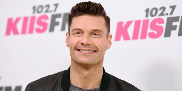 Ryan Seacrest mistakes Jeffrey Tambor for dead Ghost actor