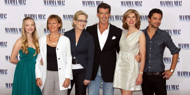 Actress Amanda Seyfried, director Phyllidia Lloyd, actress Meryl Streep, actor Pierce Brosnan, actress Christine Branski and actor Dominic Cooper at their Mamma Mia! premiere. Photo / Getty