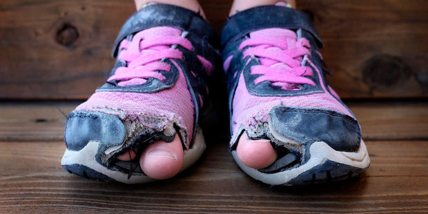 Children from poorer families experience puberty early