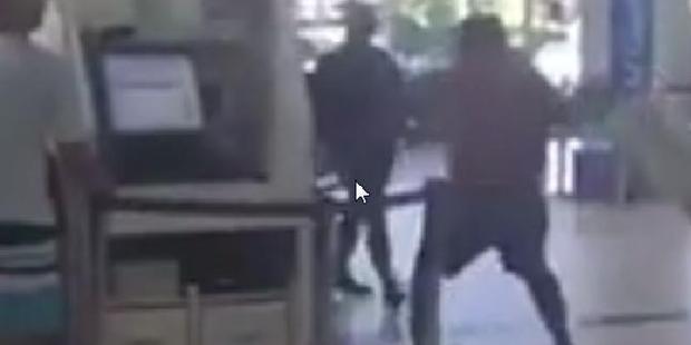 http://media.nzherald.co.nz/webcontent/image/jpg/201722/airport_620x310.jpg