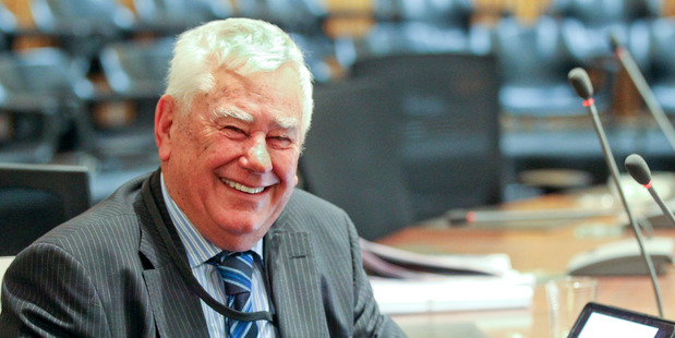 Simon Nixon