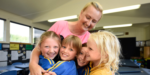 Leanne Thompson with four of her students Sophie Bond, Elsa Alexander, Parnell Davis and Mia Corney last year. Photo/George Novak
