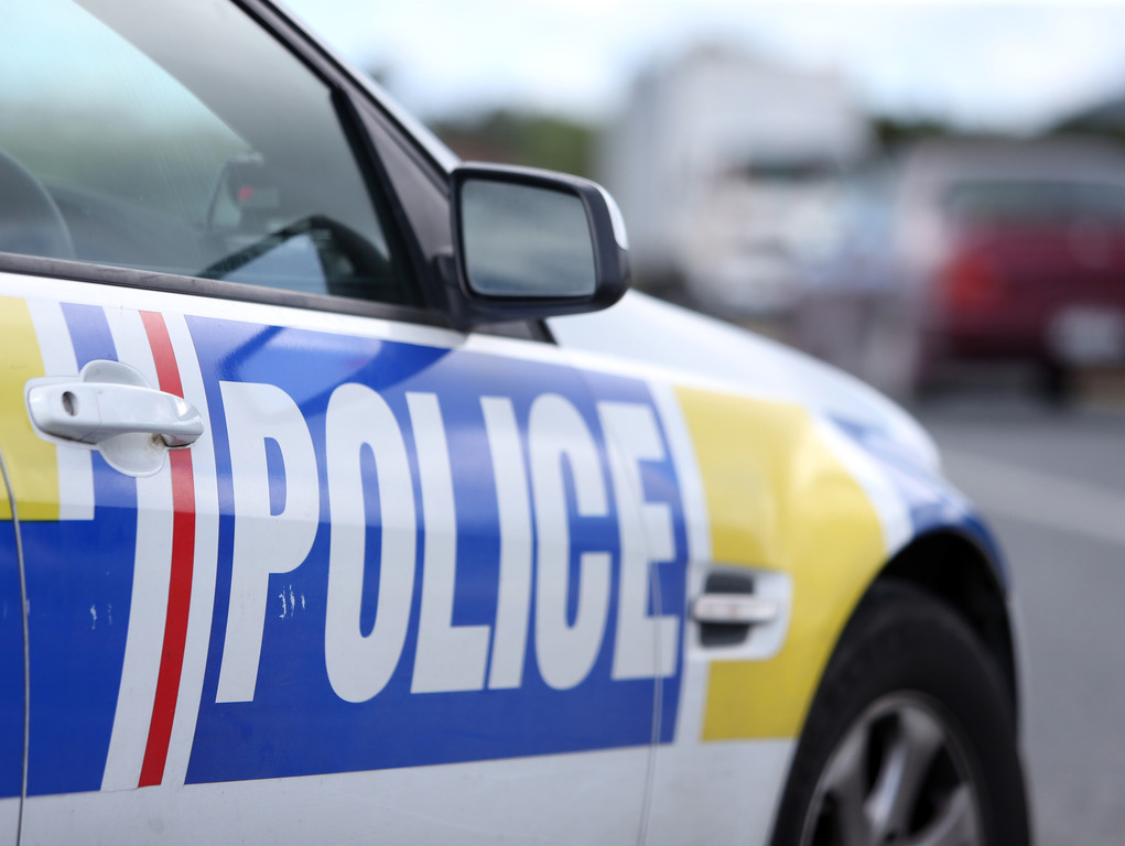 Pedestrians robbed at gunpoint in Christchurch