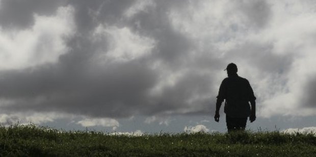 A lack of rural GPs makes it tough on farmers suffering stress.