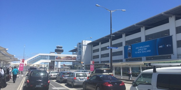 Auckland Airport traffic snarls have angered users over summer. Photo / Grant Bradley