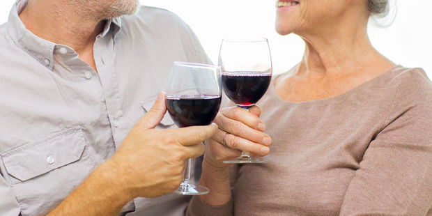 Older adults' health may mainly reflect wealth and socioeconomic status, not the amount they drink. Photo / 123RF
