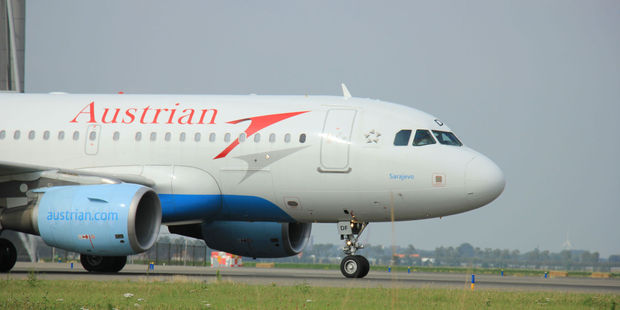 Dr David Walker is suing Austrian Airlines after he claims his pinky finger was snatched in a tray table, causing him to lose consciousness from pain. File Photo / 123RF