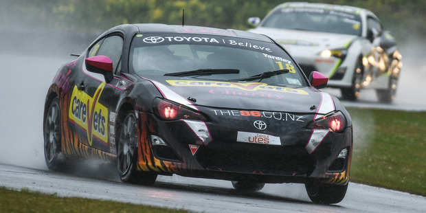 Ryan Yardley leads Reid Harker at Teretonga. Photo / Supplied