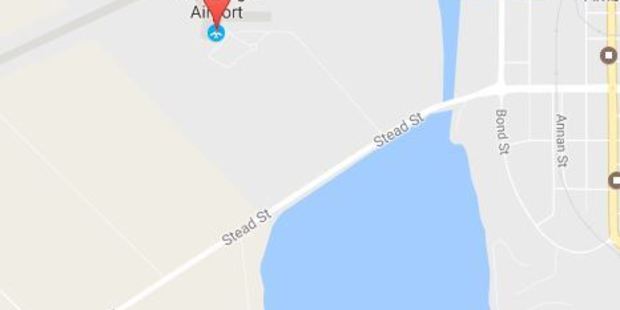 The crash has blocked the road to Invercargill Airport.