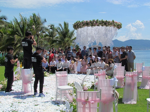A wedding party at the Park Hyatt Sanya Sunny Bay Resort, Hainan Island, China. Photo / Rod Pascoe