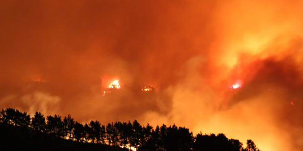 New Zealand wildfires prompt hundreds of evacuations
