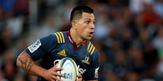 Rob Thompson of the Highlanders runs the ball during the round one Super Rugby match between the Highlanders and the Chiefs. Photo / Getty Images