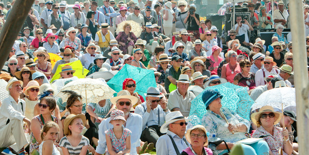 Napier's art deco weekend brings out the crowds. File photo / Warren Buckland
