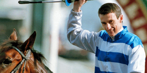 Scott Seamer, on Ethereal, after winning the Caulfield Cup in 2001.