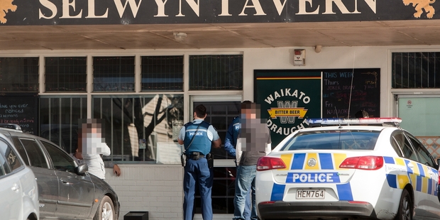 Pokies Players stop Thief at Selwyn Tavern