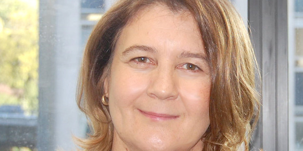 Dr Pauline Calvert