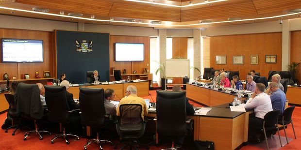 Hamilton City Council with Mayor Andrew King in the chair get down to the business of discussing a new 10-year plan for the city.
Photo / Tom Rowland