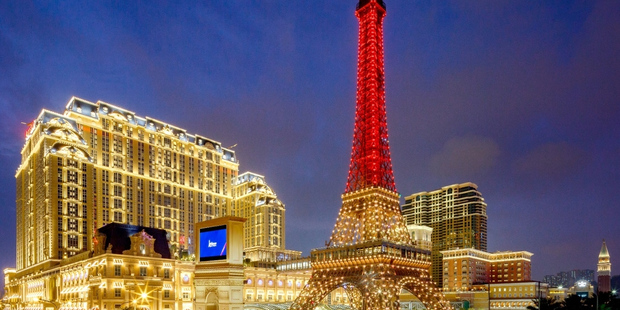 La Chine is in the Eiffel Tower