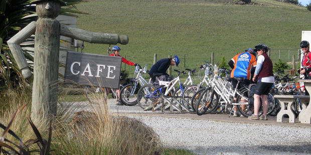 One of the many café stops along the Otago Rail Trail