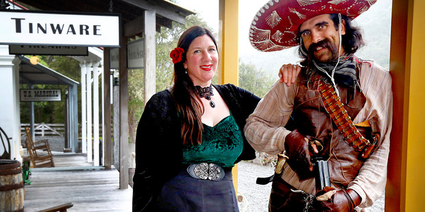 Rosita and Pancho provide a warm welcome for guests at Mellonsfolly.
Photo/Bevan Conley