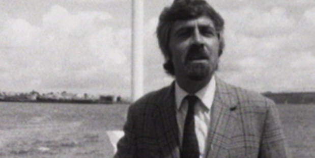 TVNZ reporter Hamish Keith, 'South Auckland, Two Cities' 1982. Photo / NZOnScreen