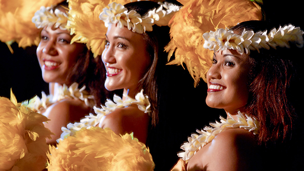 hula dancers at the old lahaina luau.